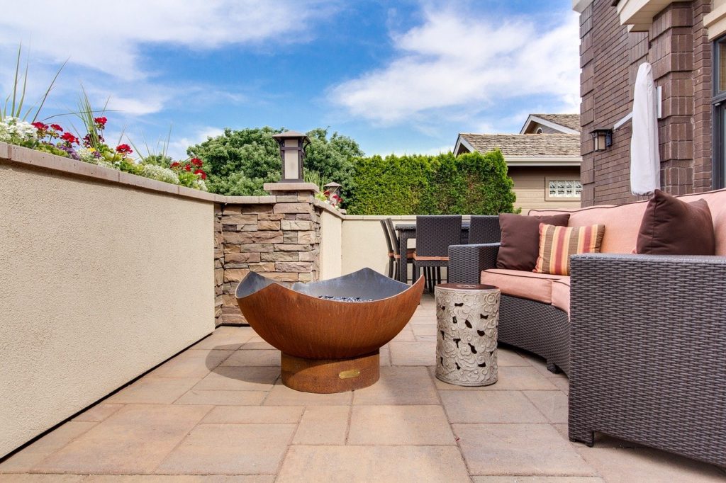 Tampa Outdoor upholstery cleaning
