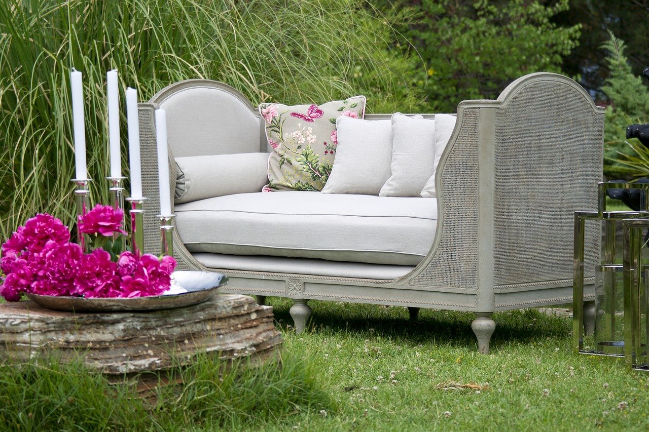 Tampa outdoor furniture cleaners